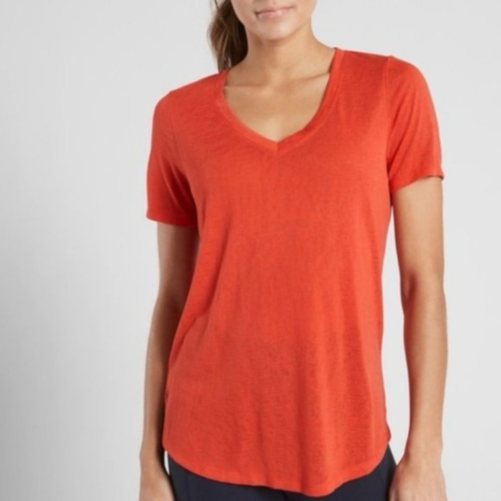 Athleta Orange Red Breezy Scoop V-Neck Tee!